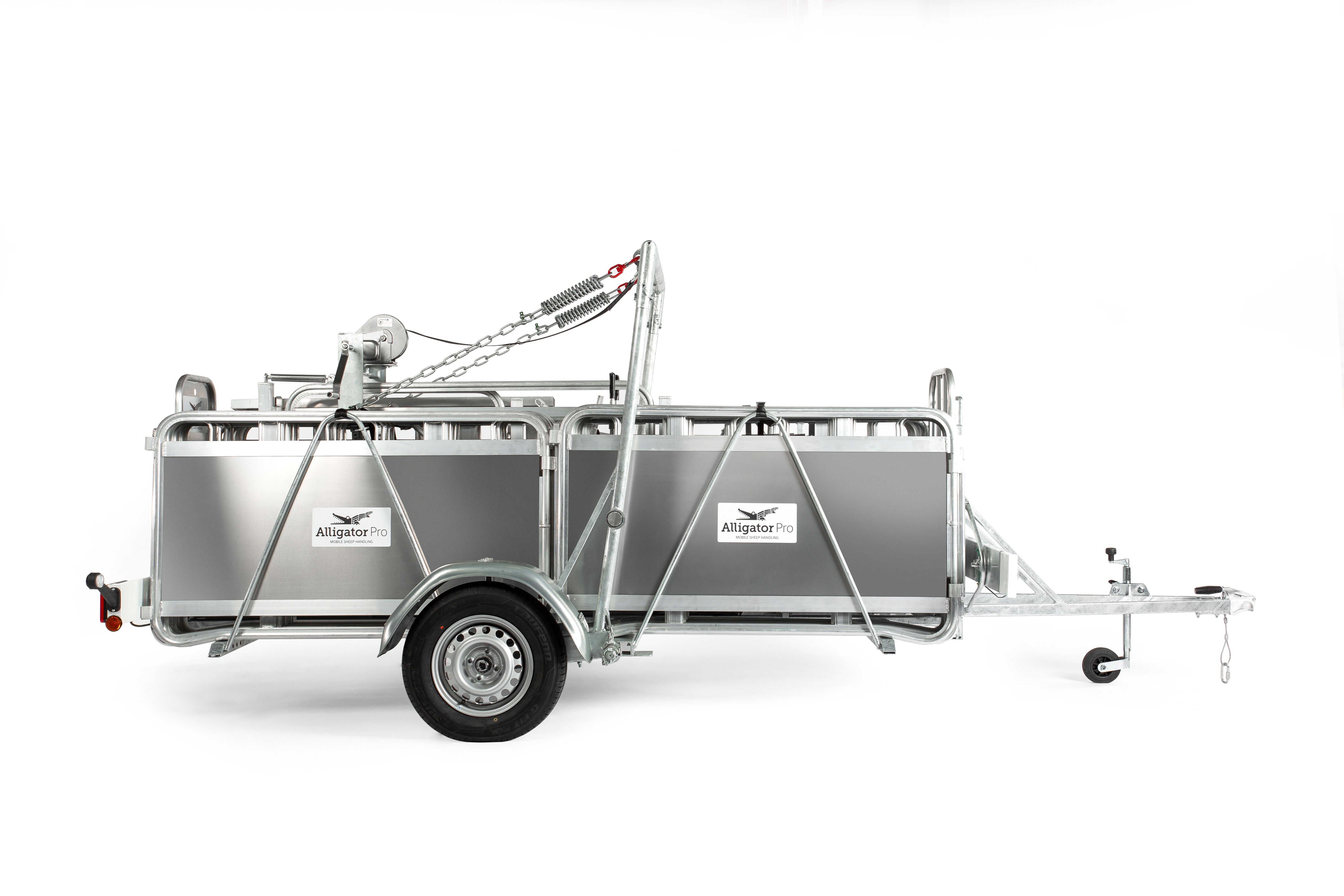 Alligator Pro 500 Trailer System with Manual Winch
